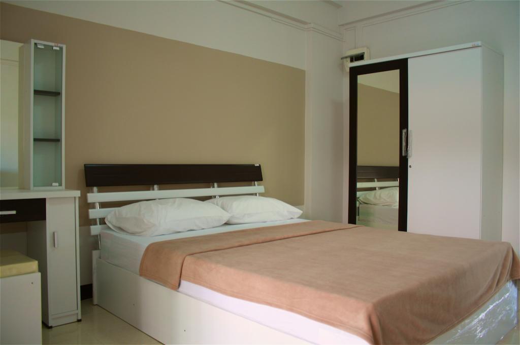 Baanbudsarin Apartment Сингбури Экстерьер фото